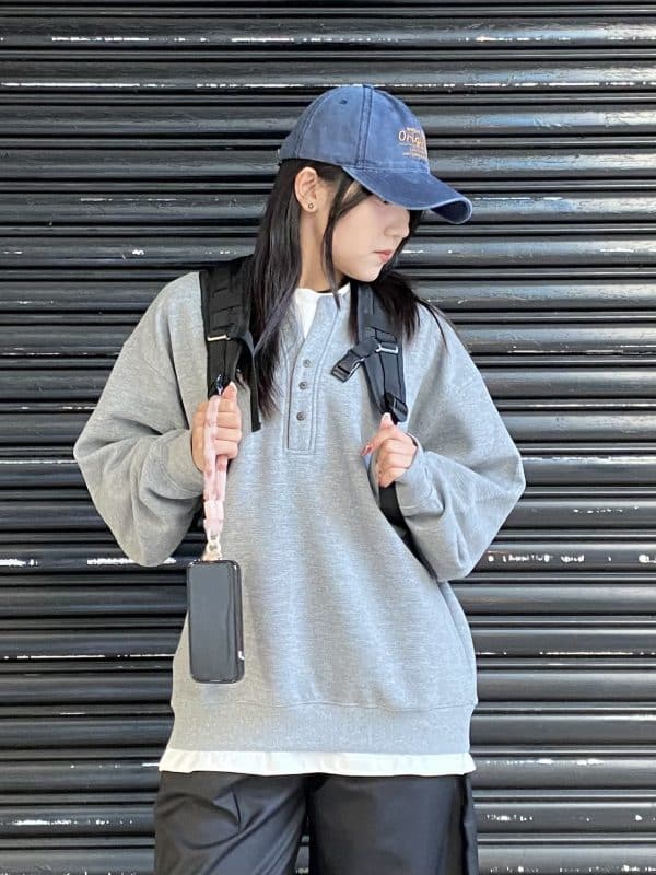 5A2D2A04-8A43-41DE-9C38-5AD50916F881 韓系假兩件V領T