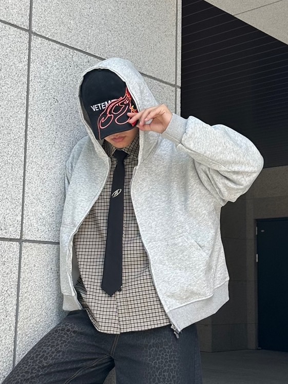 重磅印挺短版棉外套