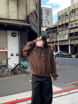 2 韓國水洗寬短素帽T