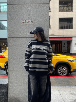 2 條紋火焰毛衣